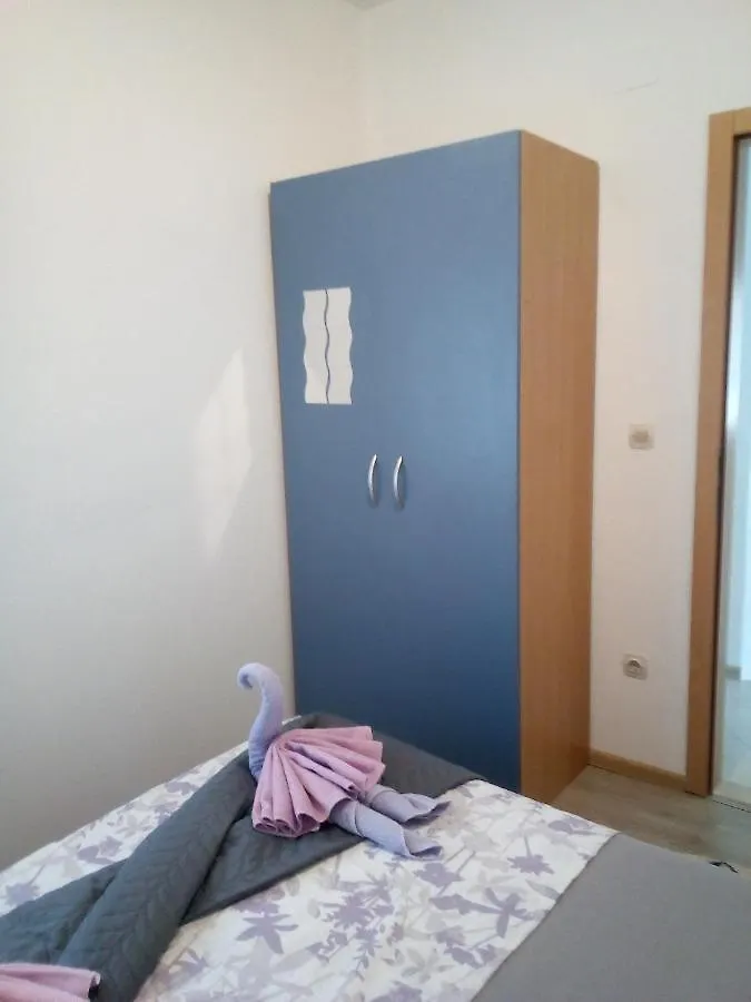 Apartman Ula トロギール アパート